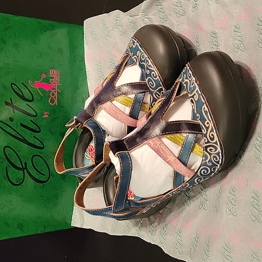 Corky's Elite Bump Toe loafer